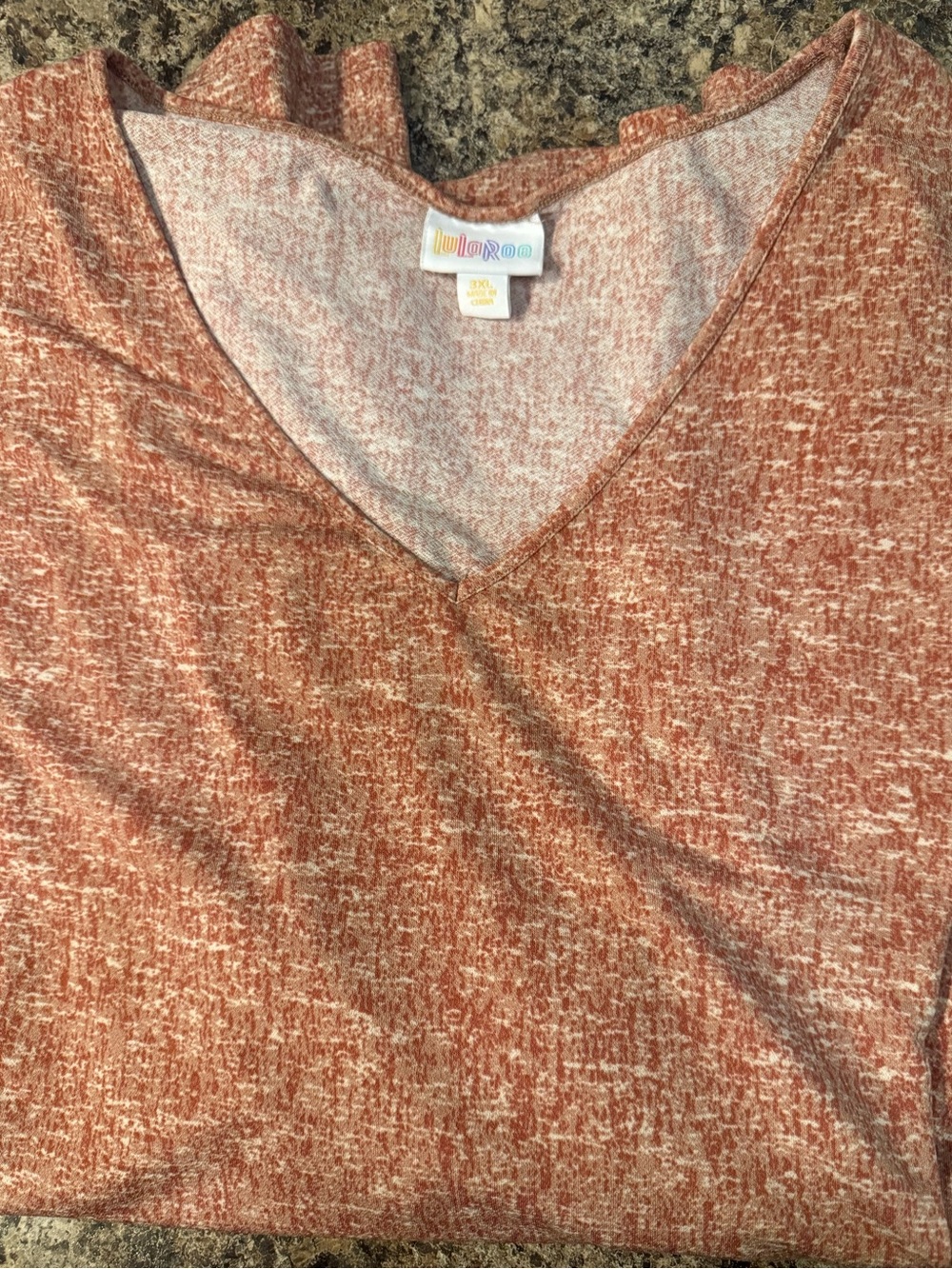 LuLaRoe Eden Women's V-Neck 3/4 sleeve in Heathered Rust
